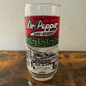 Vintage 1978 Dr. Pepper King of Beverages Collector Glass